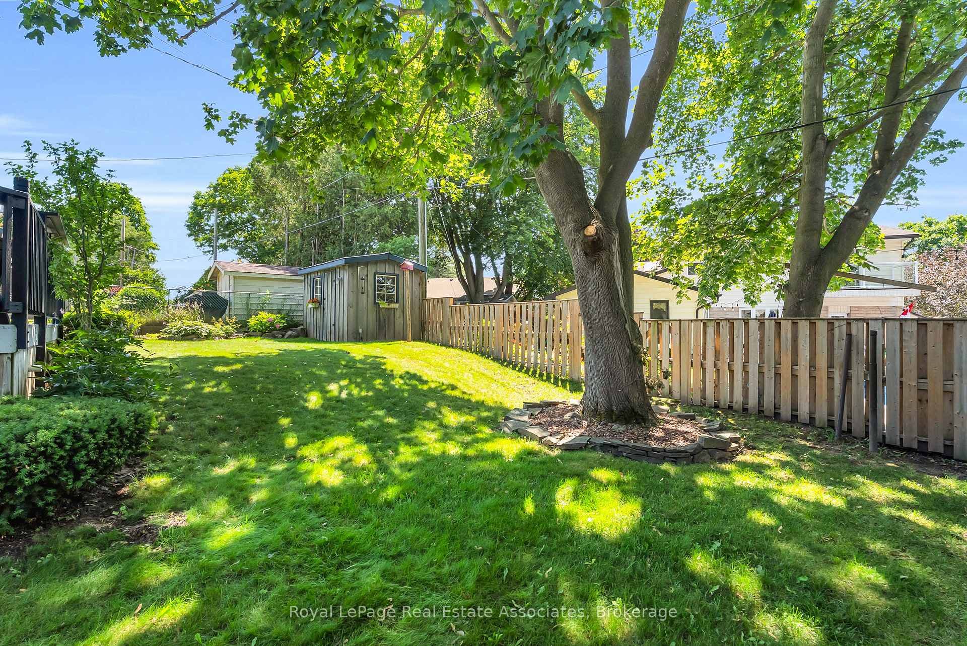 233 Elmore Drive photo 35