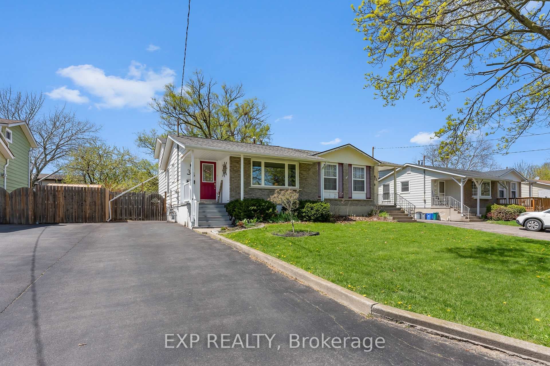 33 Stanmary Drive photo 33