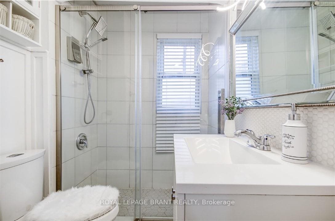 75 Tollgate Road photo 21