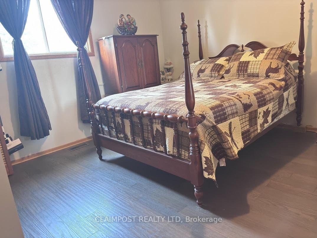 172 Huot Street photo 6
