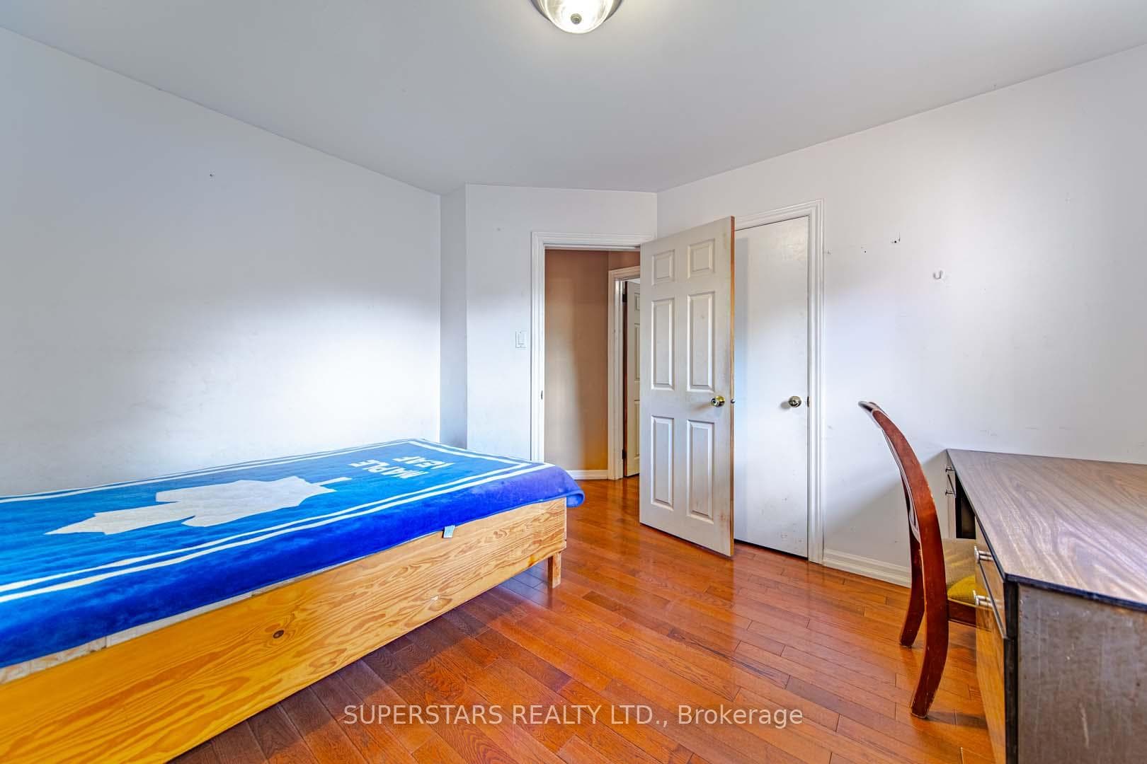 63 Madawaska Avenue photo 11