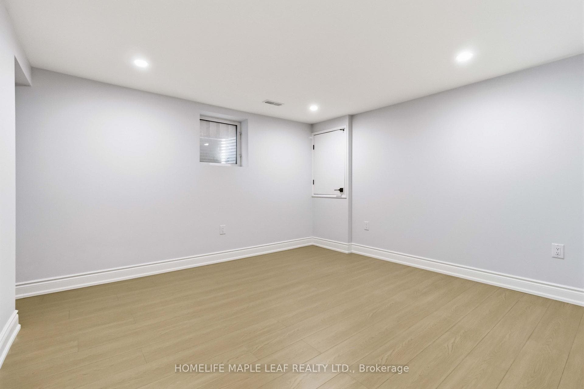 90 Burgby Avenue photo 42