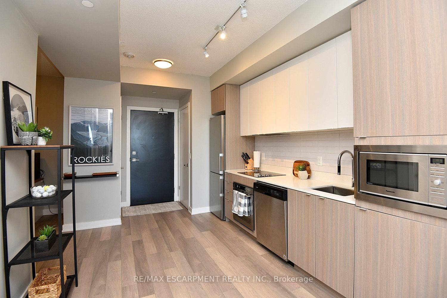 5220 Dundas Street Unit D509 photo 13