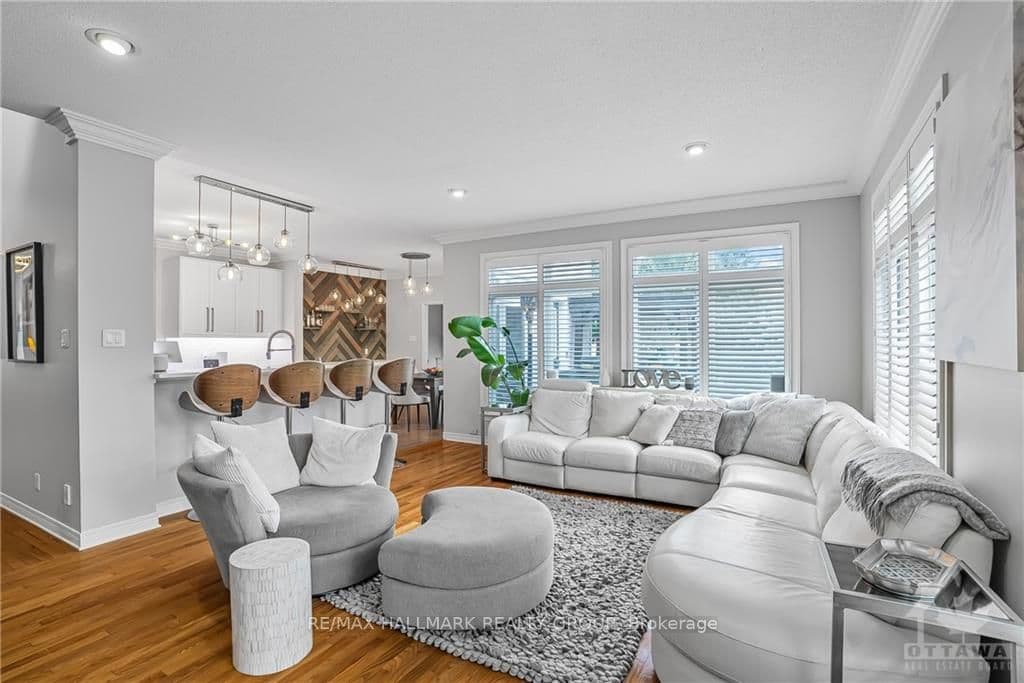 32 BARONESS Drive photo 6