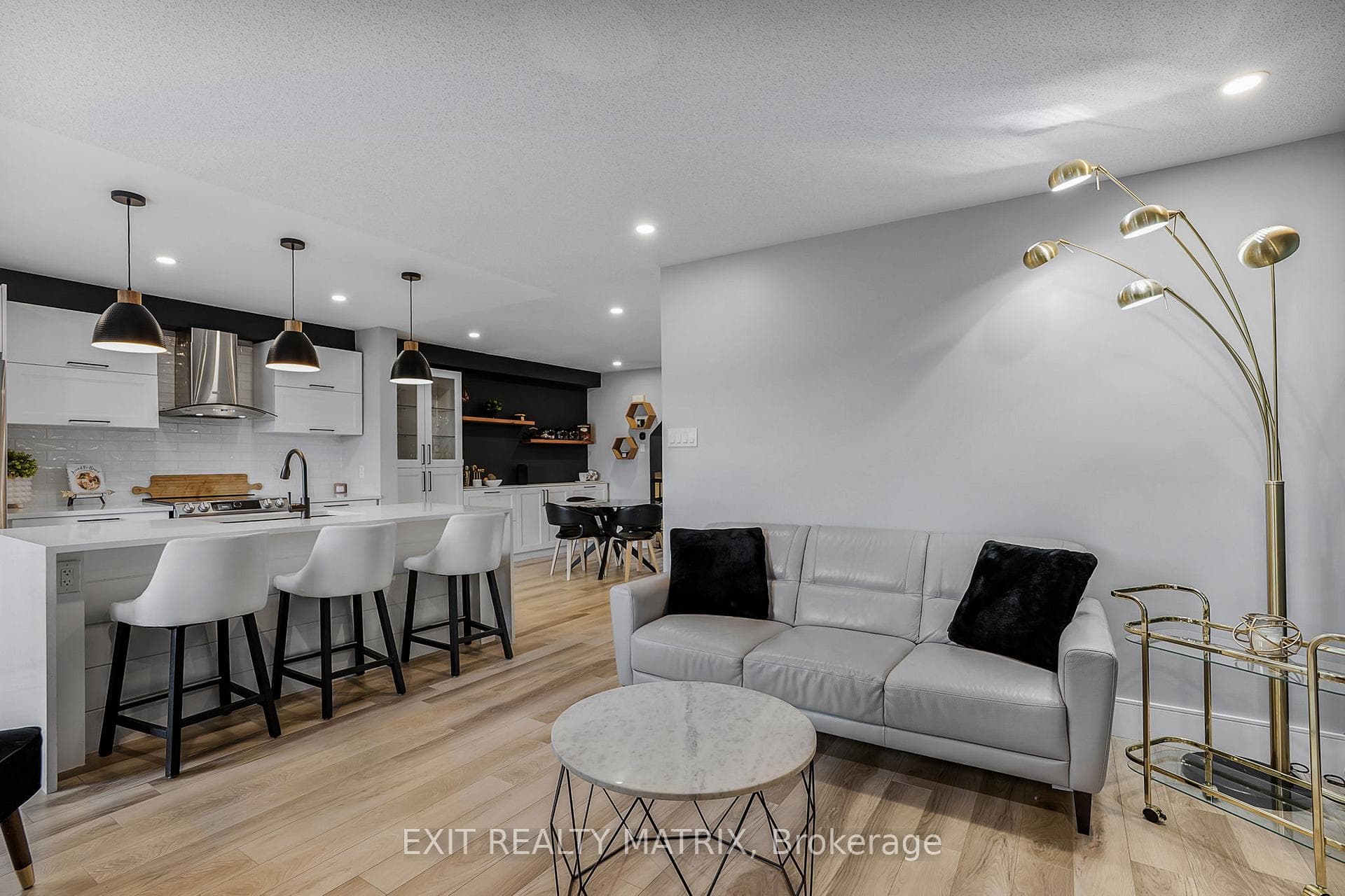 180 Soleil Avenue photo 15