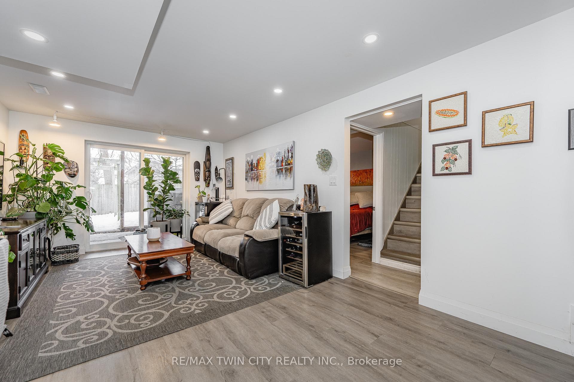 WALK OUT BASEMENT