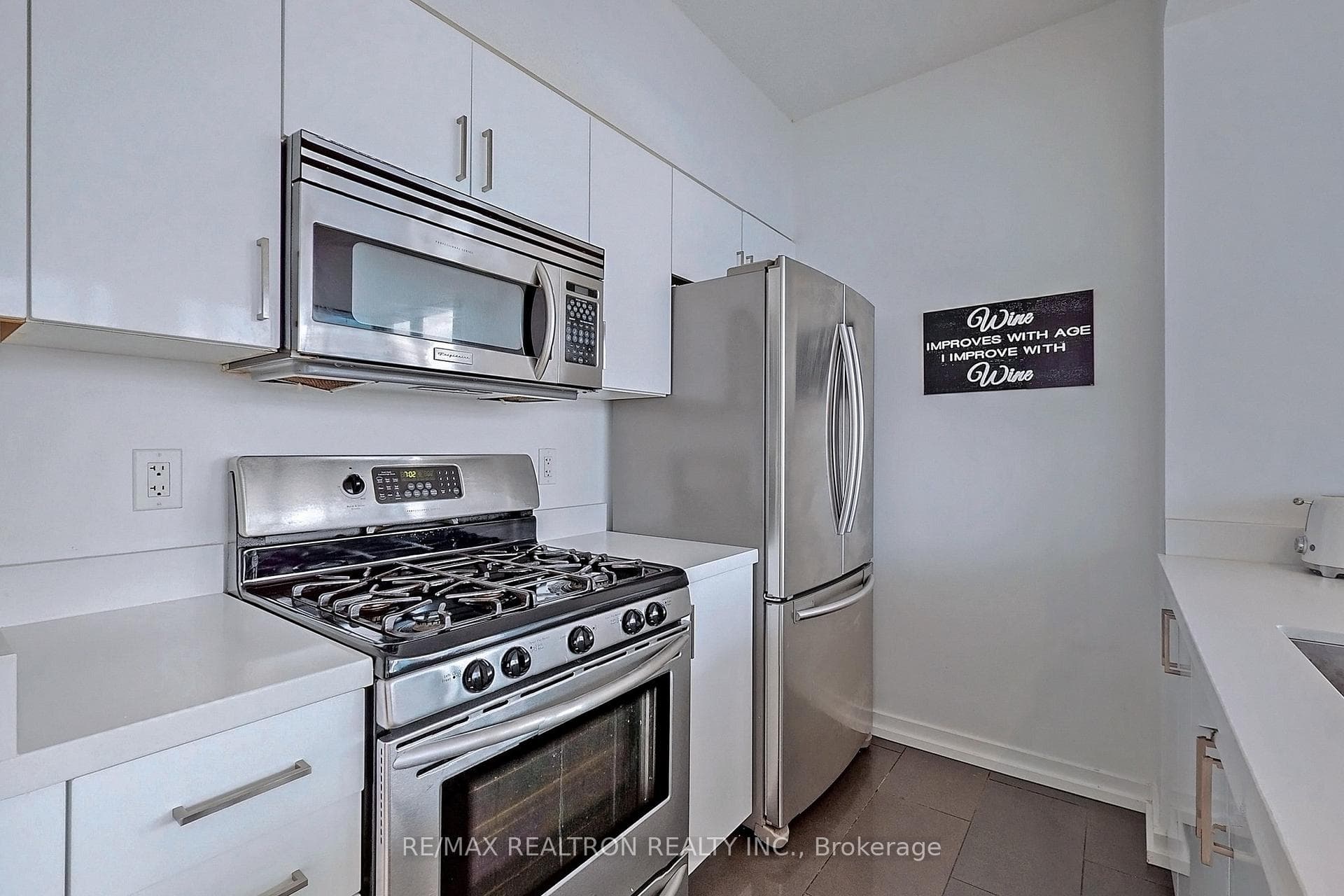 10 Navy Wharf Court Unit 4302 photo 16