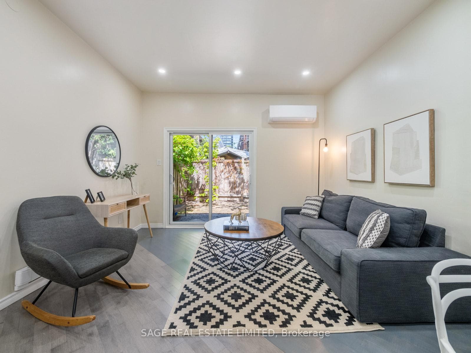 7 Percy Street photo 4