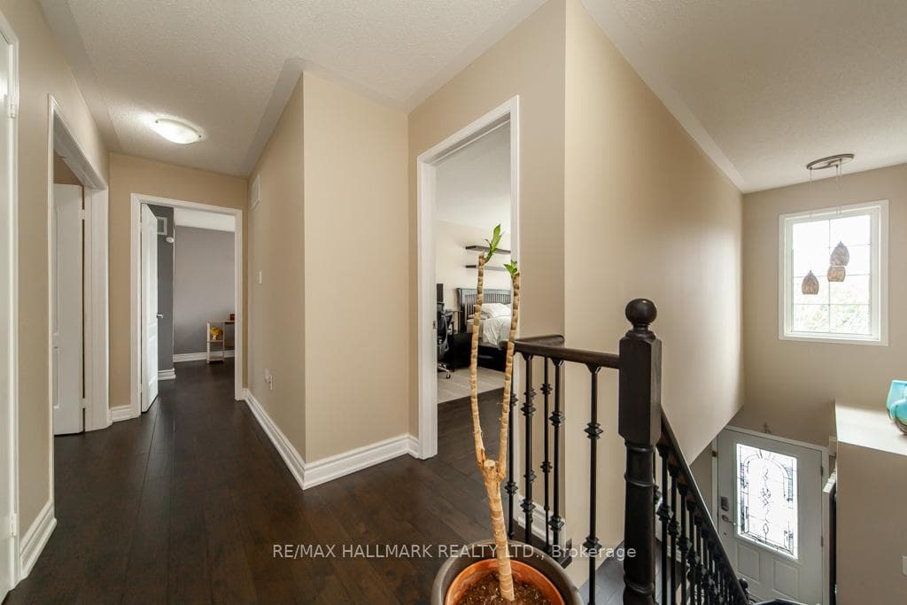 73 Armitage Crescent photo 24