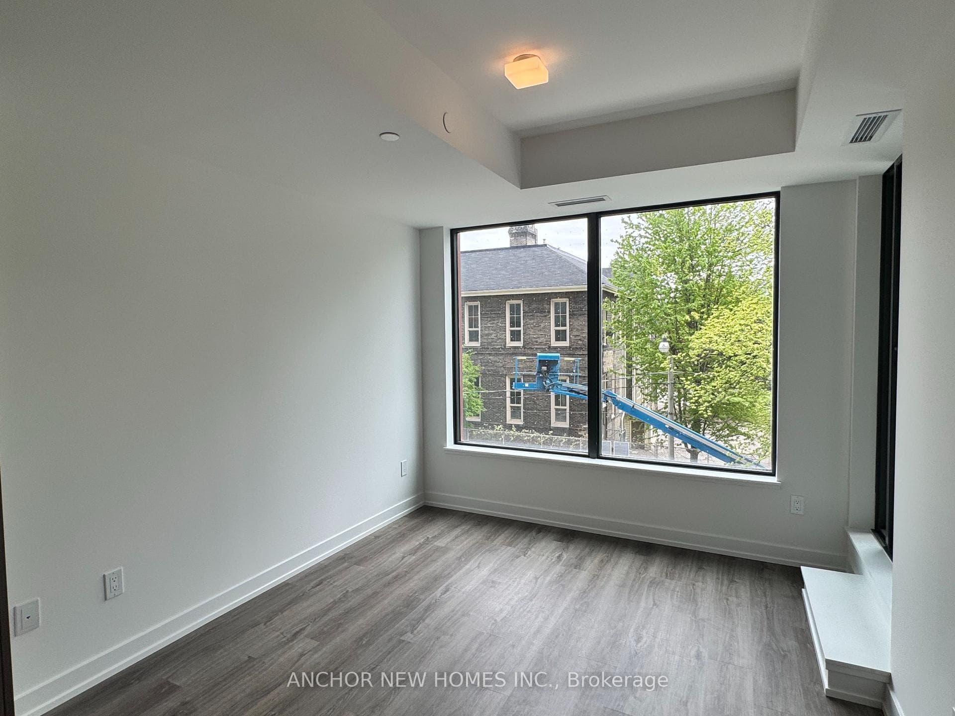 28 Eastern Avenue Unit 216 photo 16