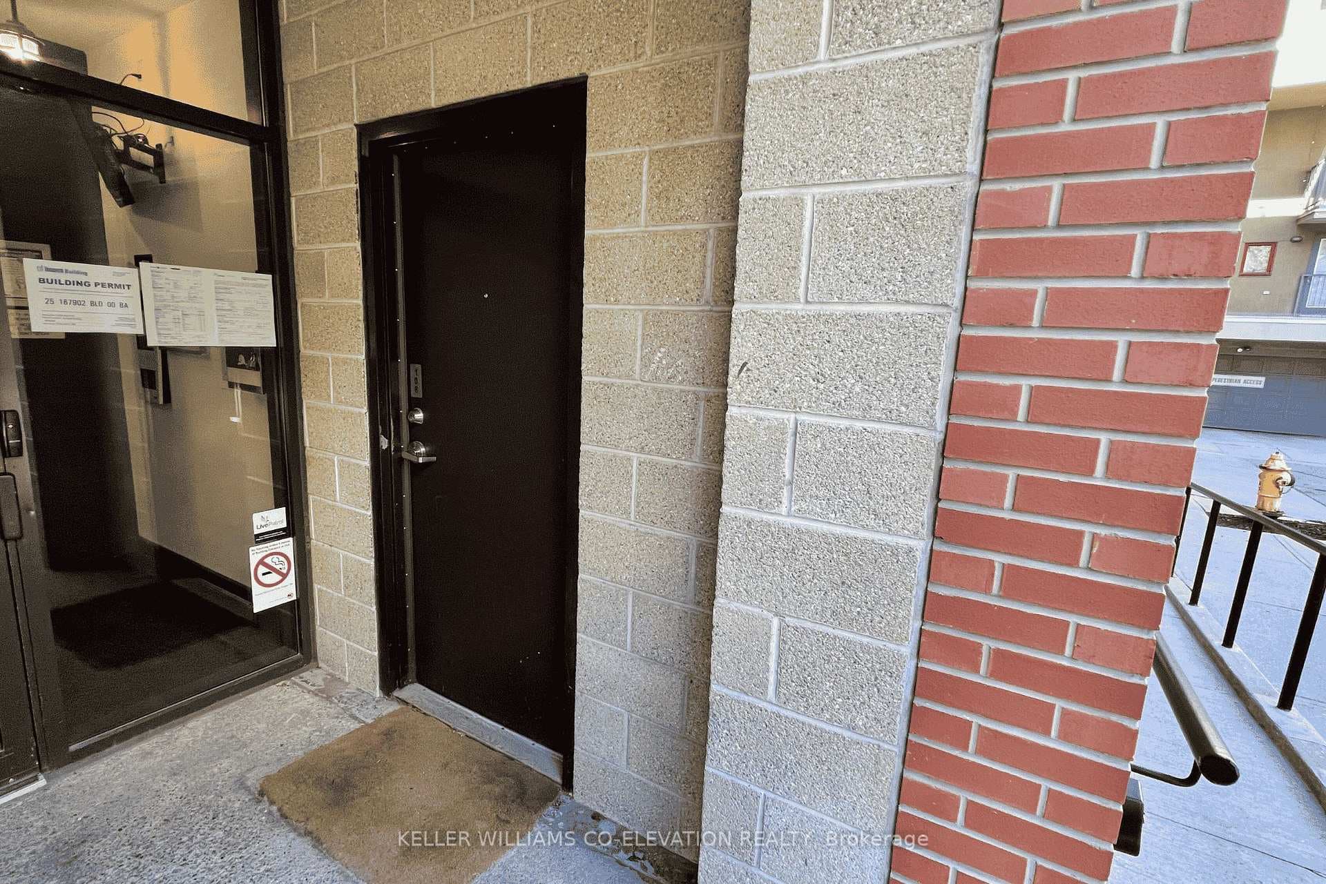 10 Wellesley Place Unit 108 photo 3
