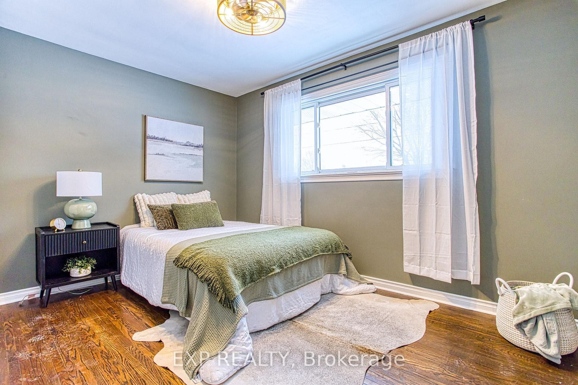111 Leitch Drive photo 20