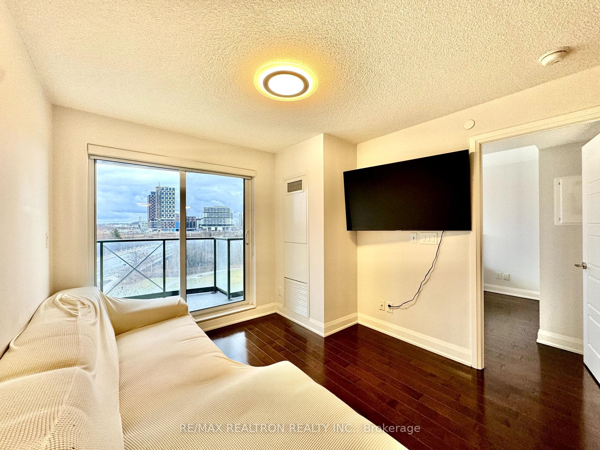 8200 Birchmount Road Unit 722 photo 7