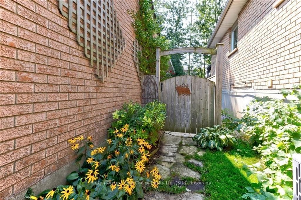 51 SUTTER Street photo 37