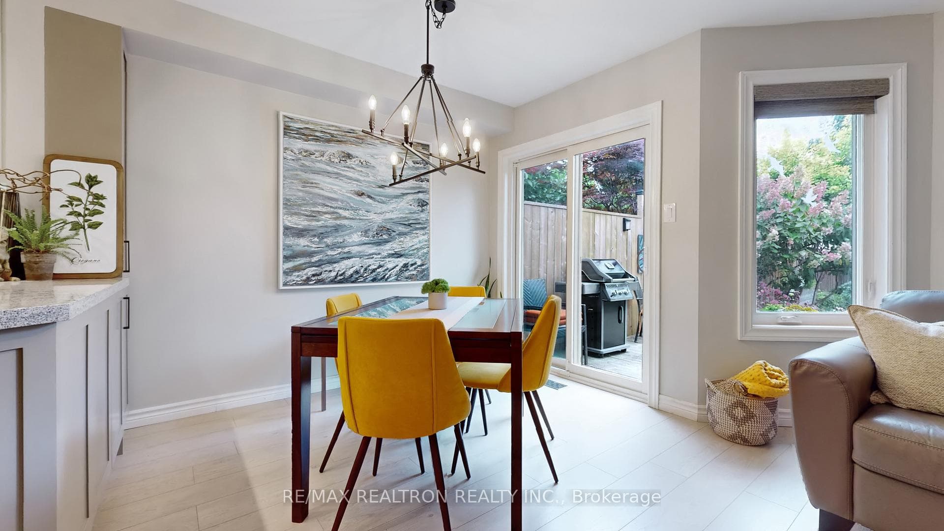 18 Evelyn Buck Lane photo 13