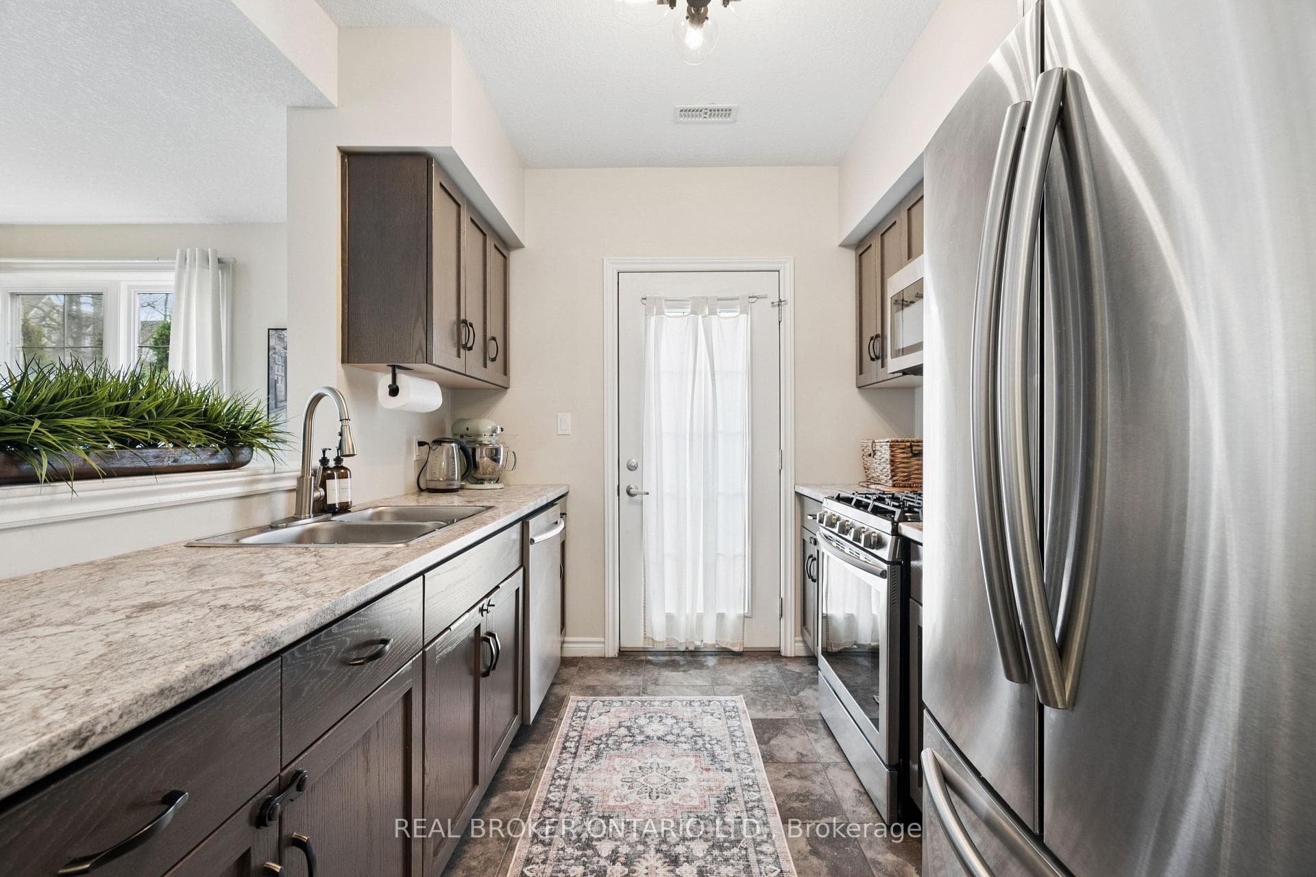 9 Guthrie Lane Unit 9B photo 29