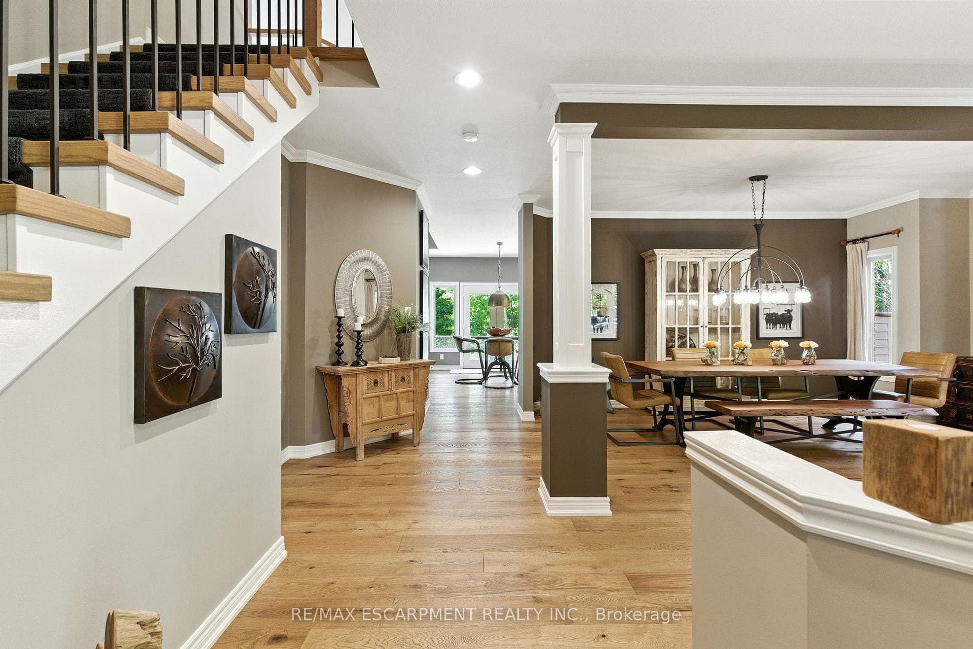 587 Sandcherry Drive photo 4
