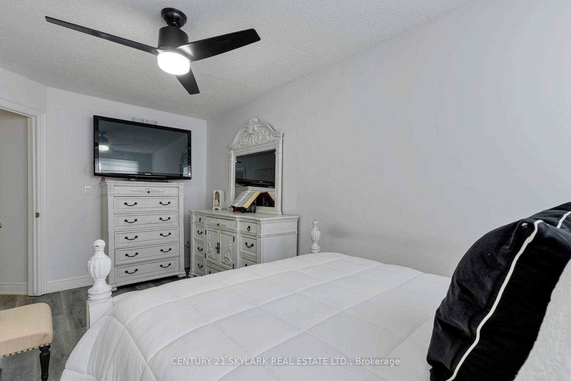 10 Cadham Boulevard Unit 18 photo 27