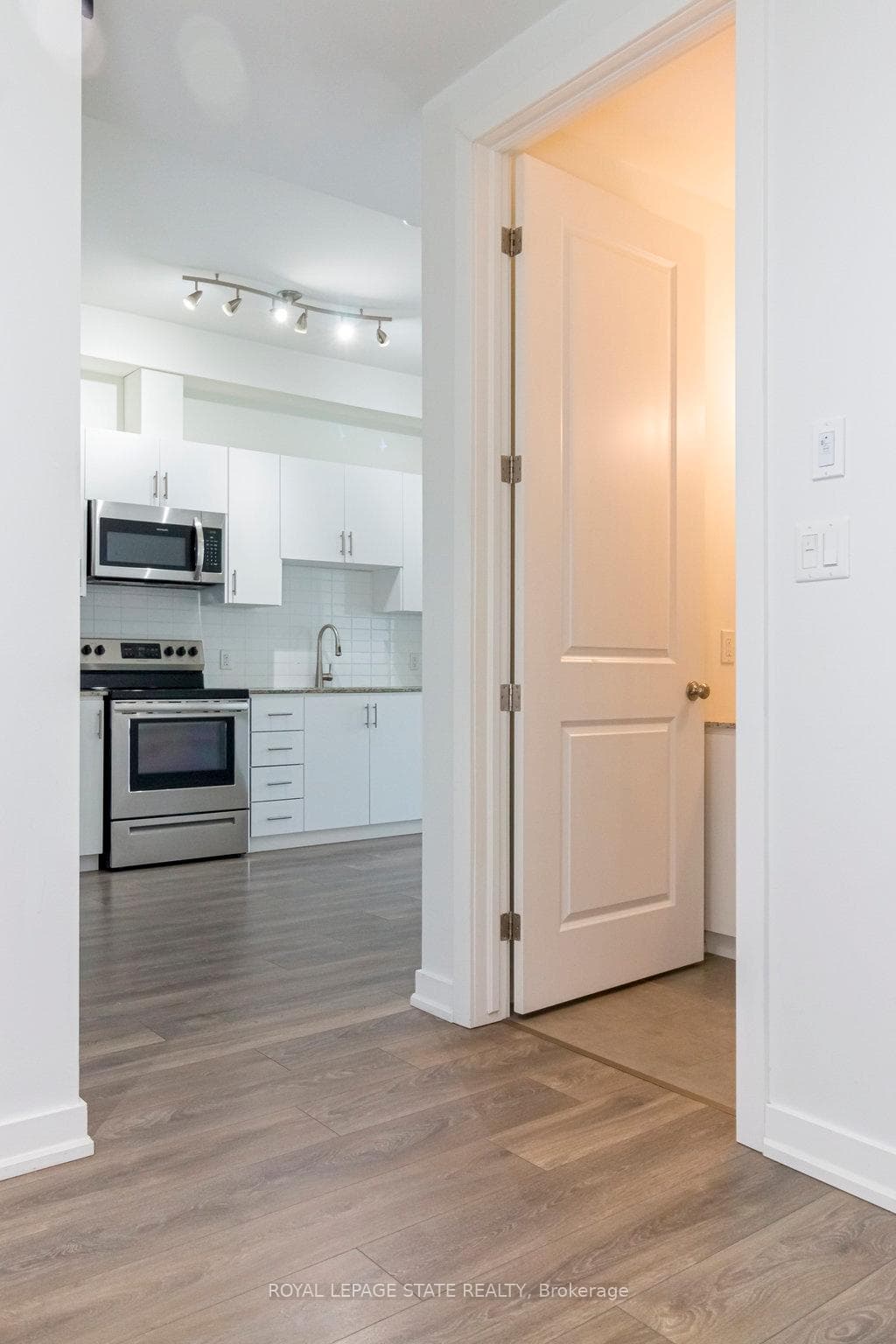 4040 Upper Middle Road Unit 417 photo 14