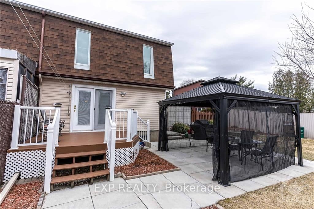 3043 MANNERING Court photo 24