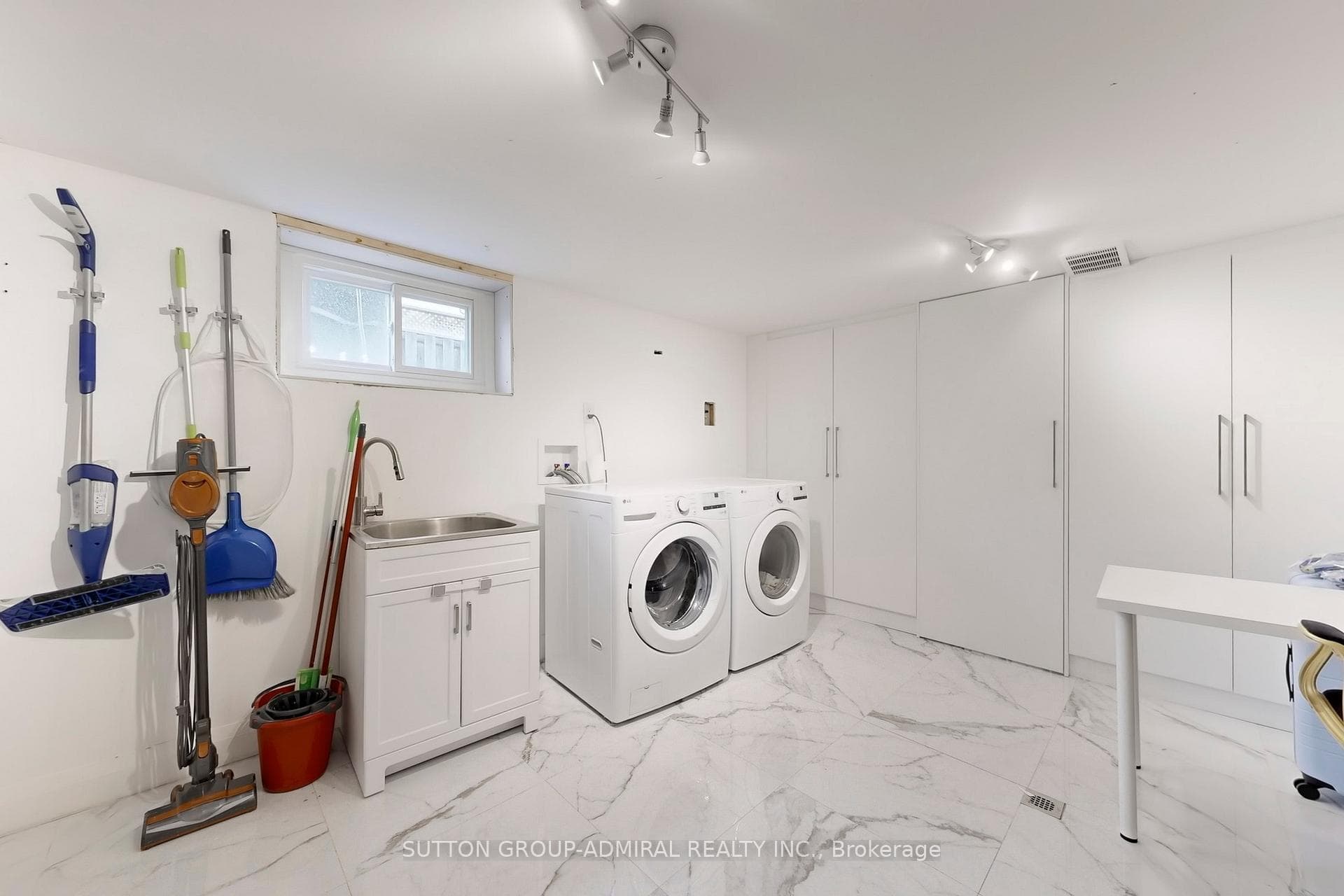 66 Brucewood Crescent photo 37
