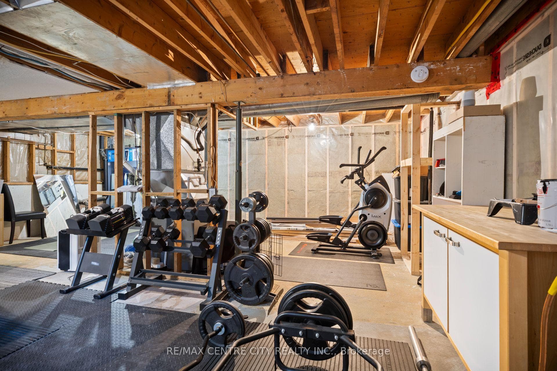 684 Macyoung Drive photo 20
