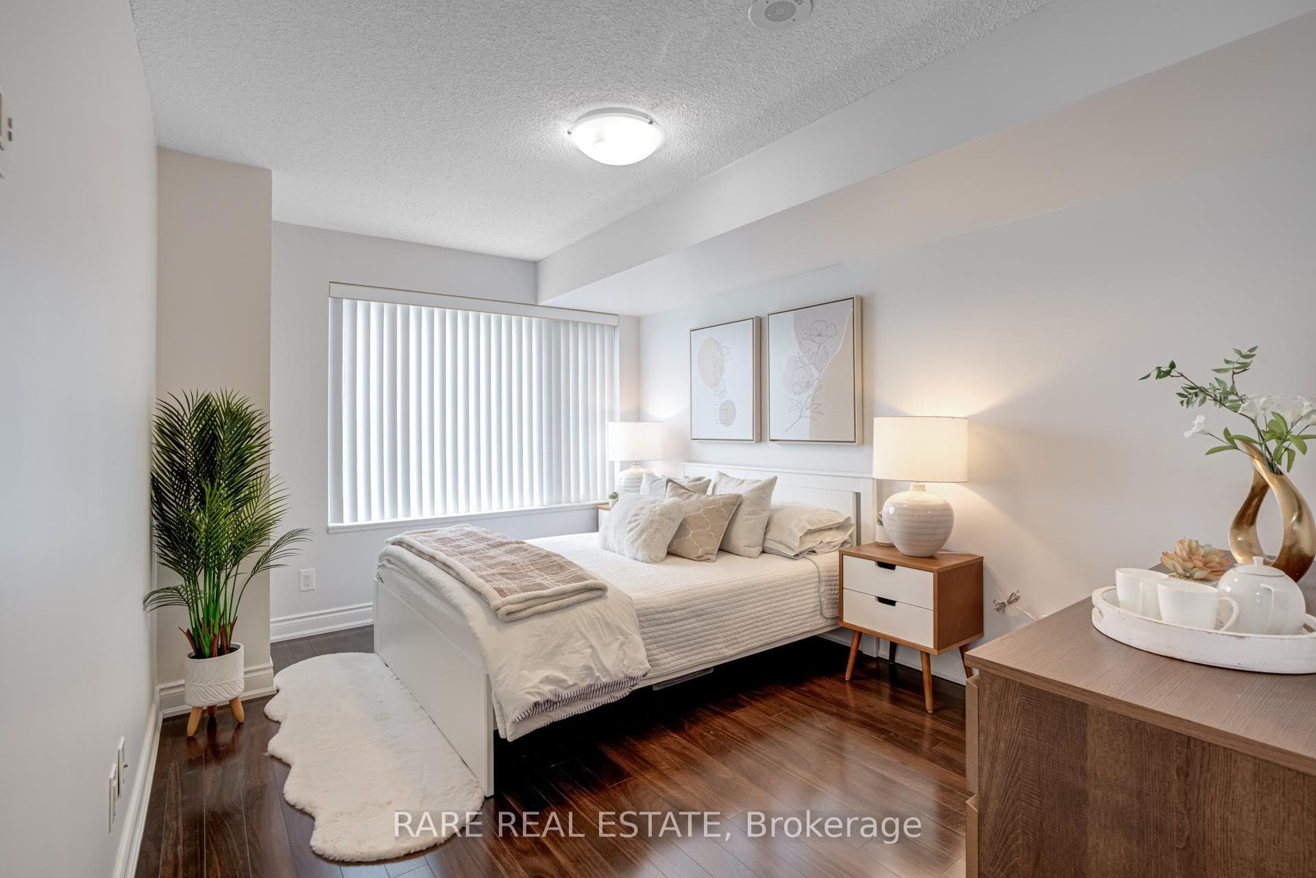253 South Park Road Unit 502 photo 12