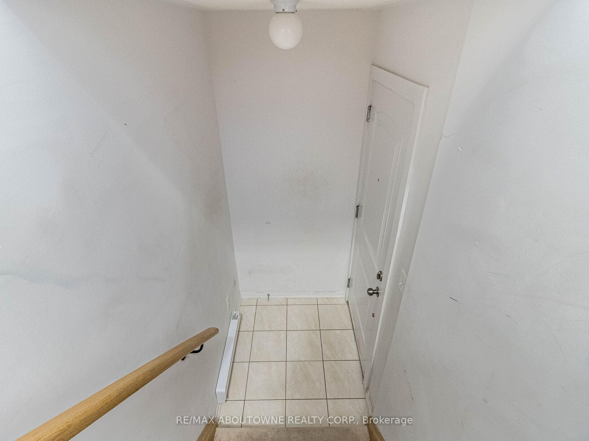 2504 Post Road Unit 20 photo 5