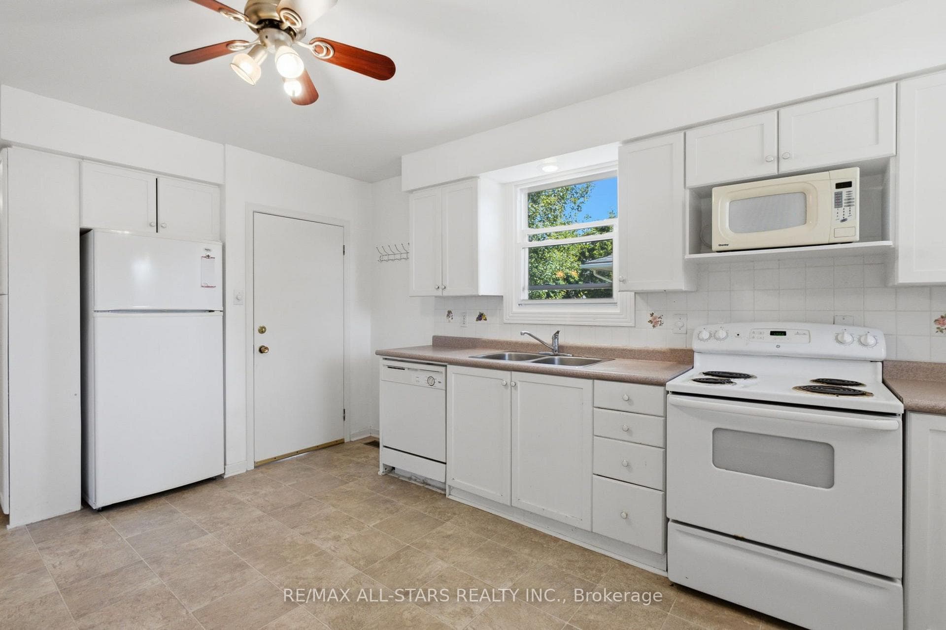 85 Reach Street photo 6