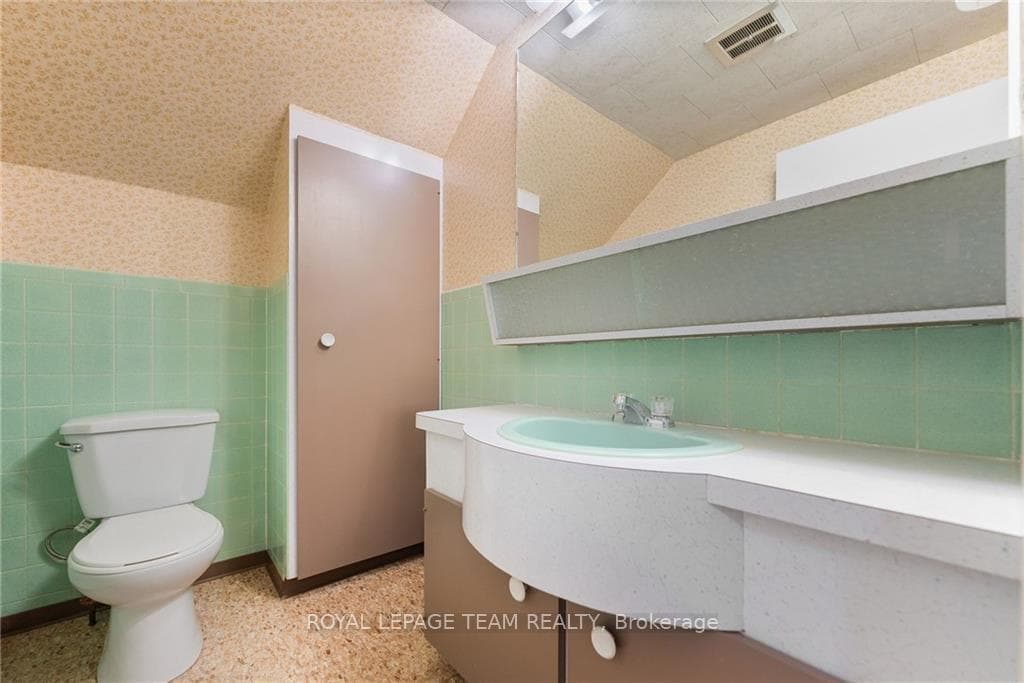 184 AUGSBURG Road photo 24