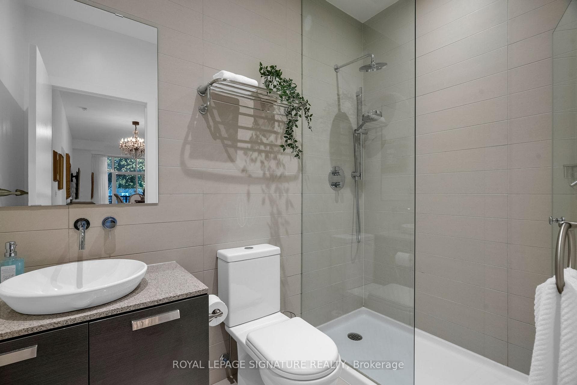 66 Kippendavie Avenue Unit 206 photo 18