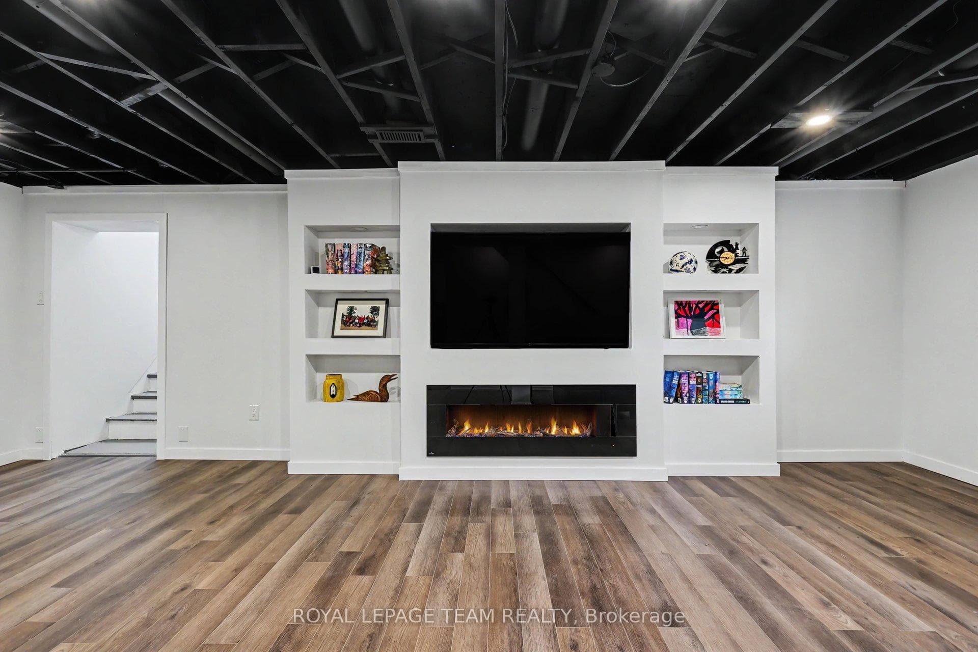 8471 Marionville Road photo 33