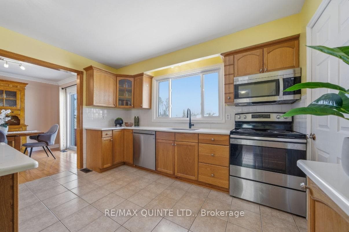 10 Dorthy Drive photo 22