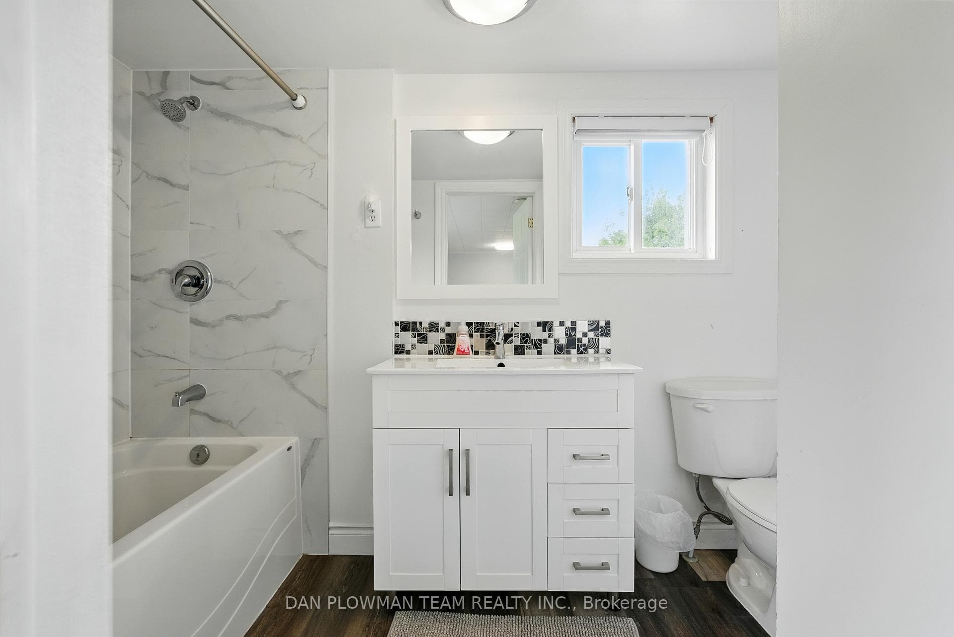 184 Chapman Drive photo 11
