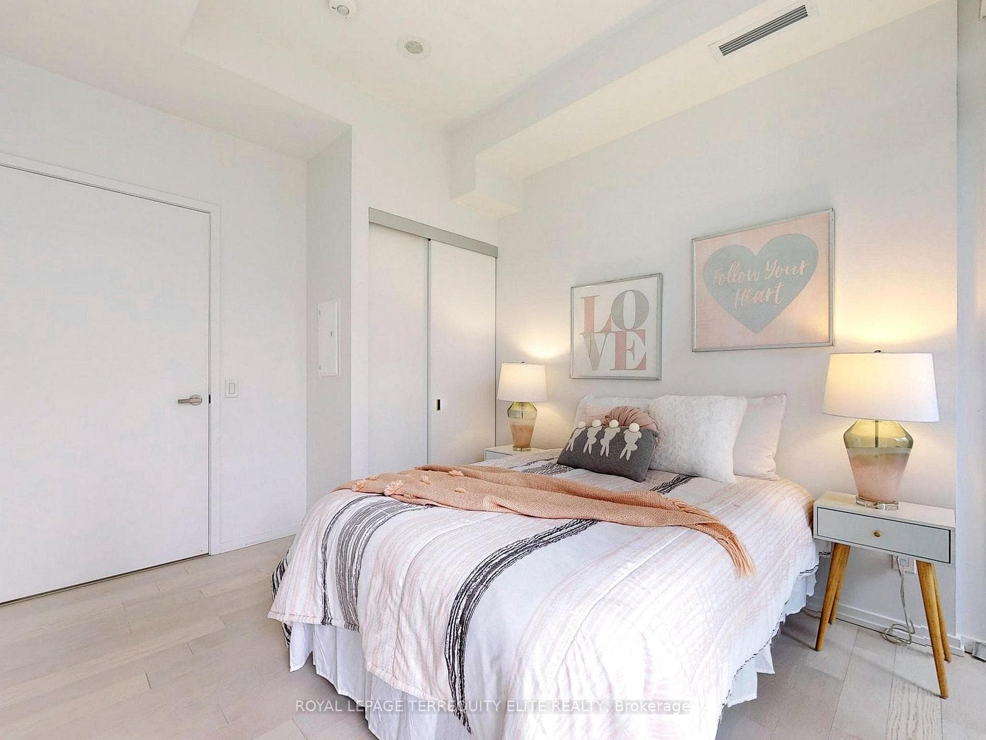 5 Soudan Avenue Unit 908 photo 18