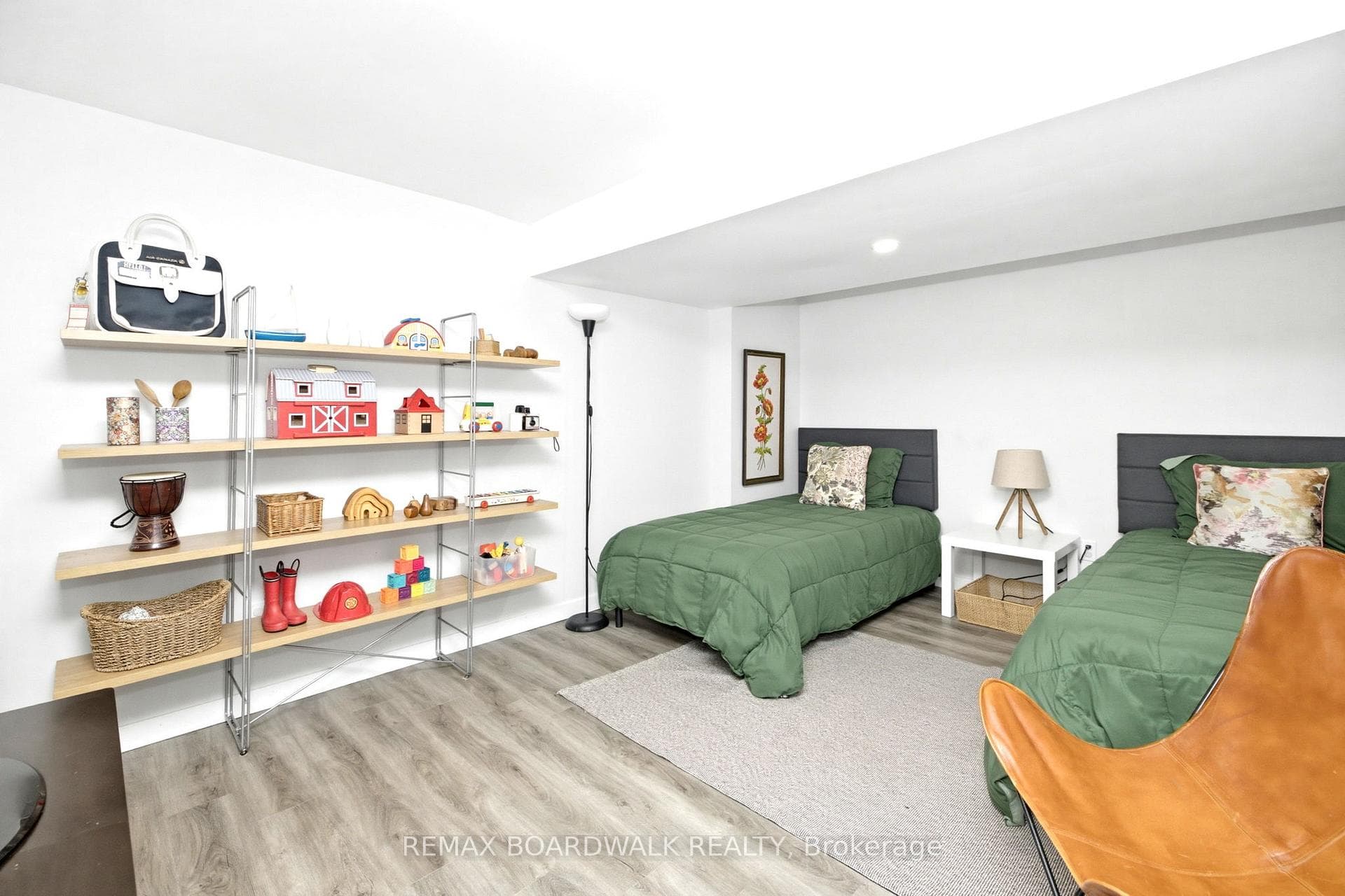 8 Jessie Drive photo 44