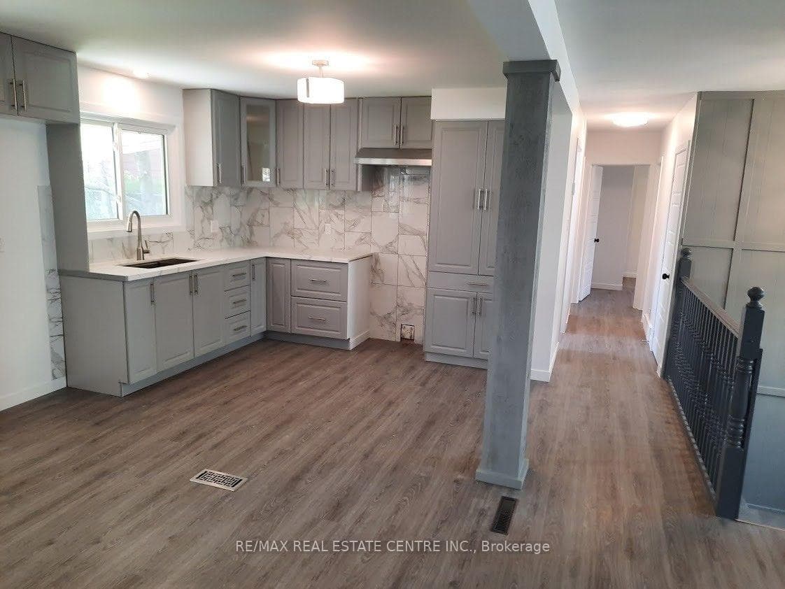 391 Tamarack Drive photo 3