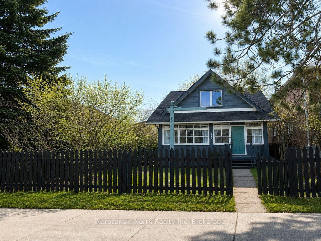 293 Elm Street photo 1
