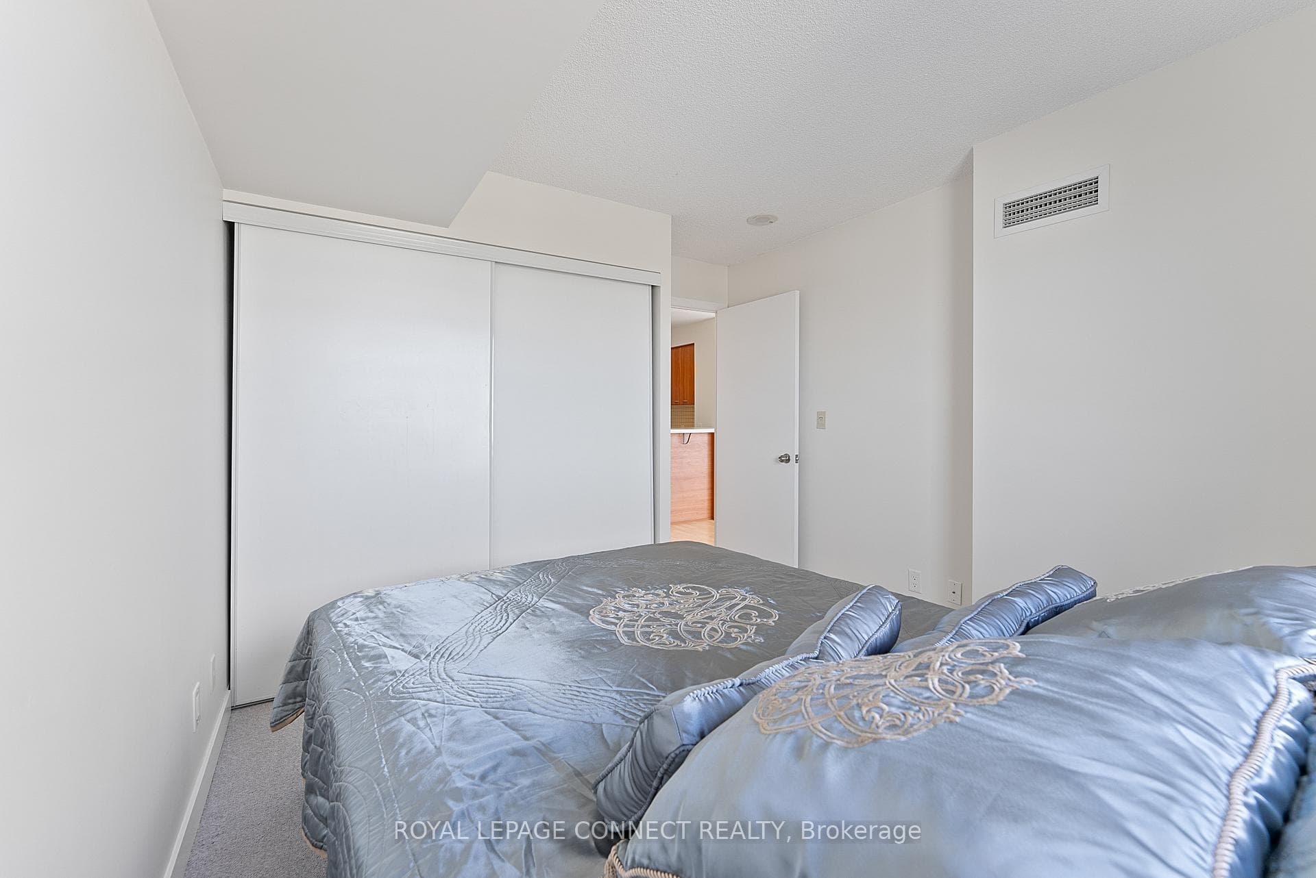 36 Lee Centre Drive Unit 1712 photo 18