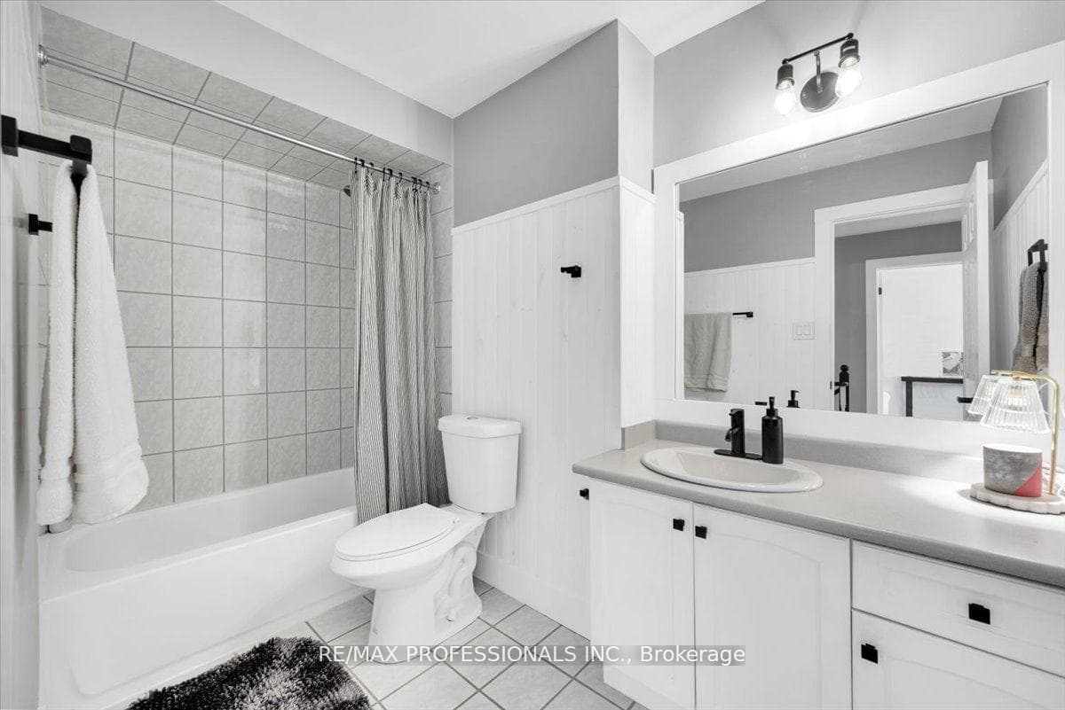 514 Thelma Street photo 22