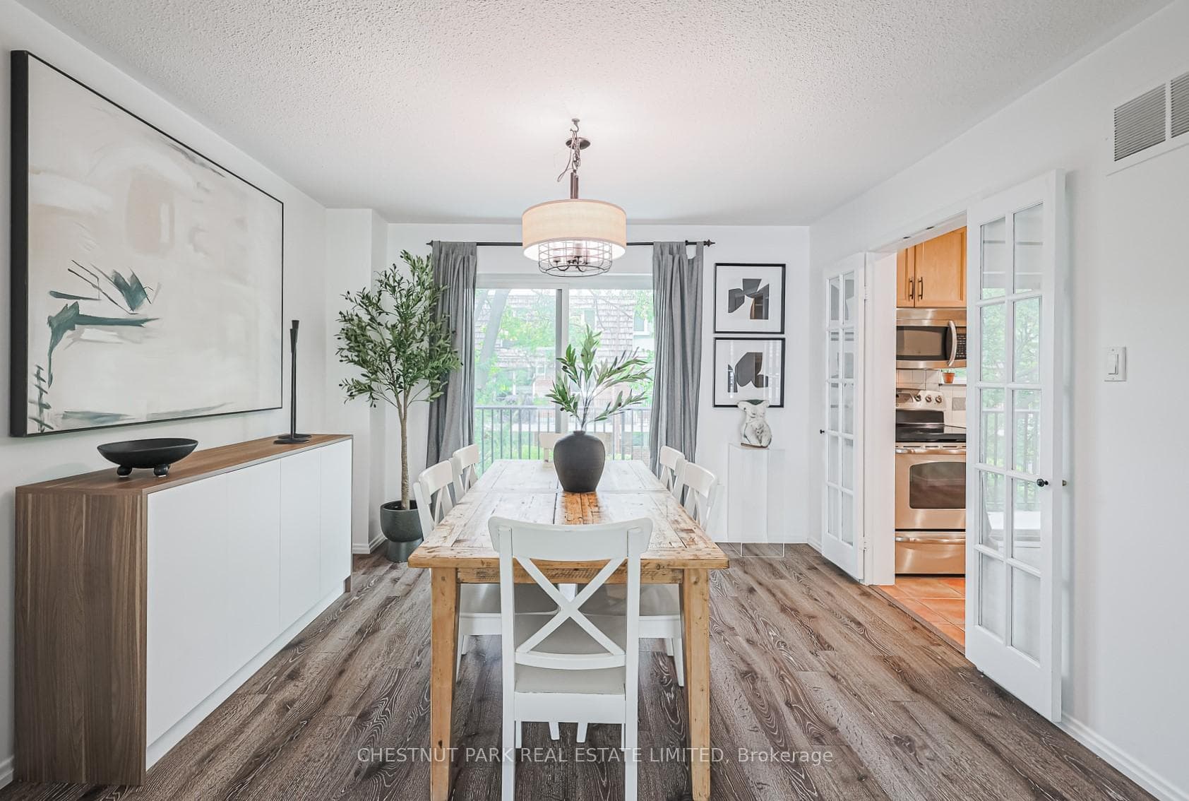77 Crimson Millway Way photo 11