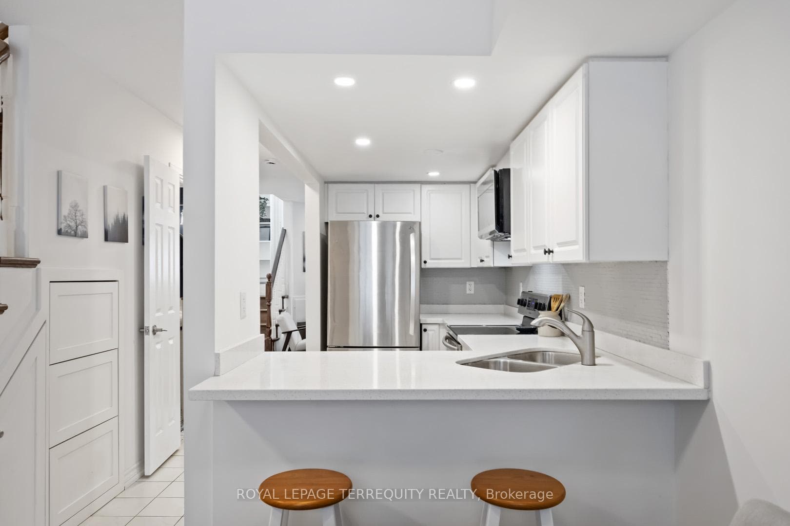 40 Merchant Lane Unit 122 photo 14