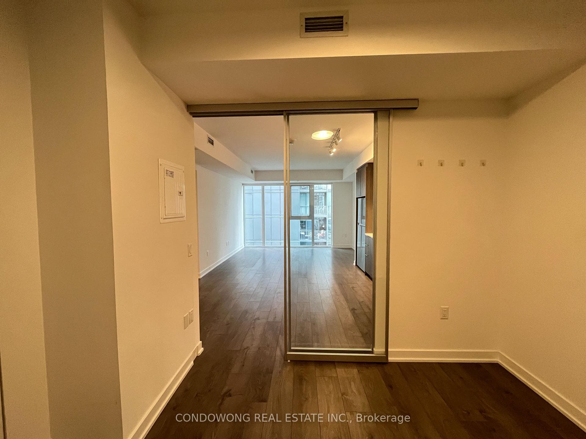 357 King Street Unit 2309 photo 8
