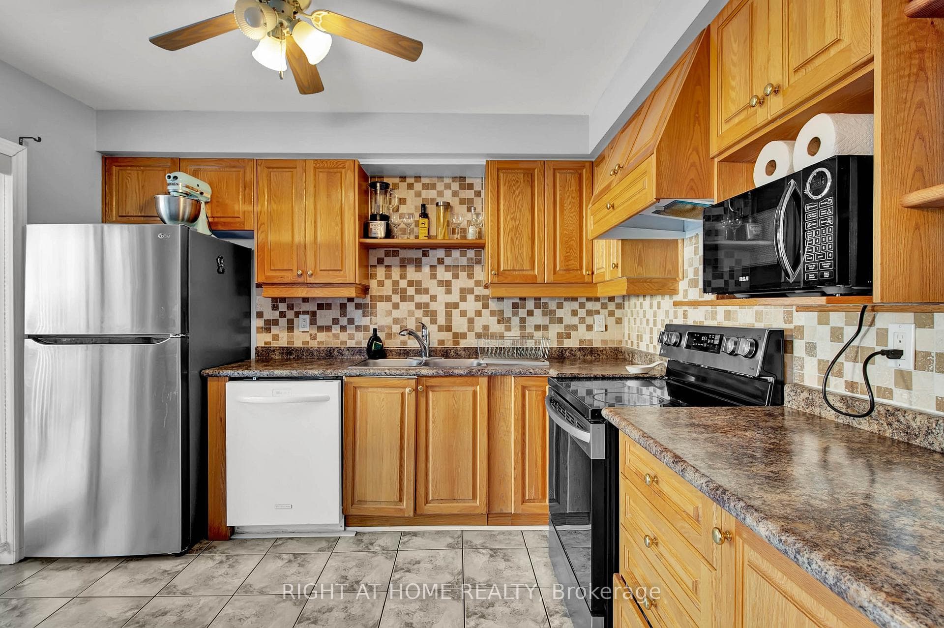 10 GADWALL Avenue photo 10
