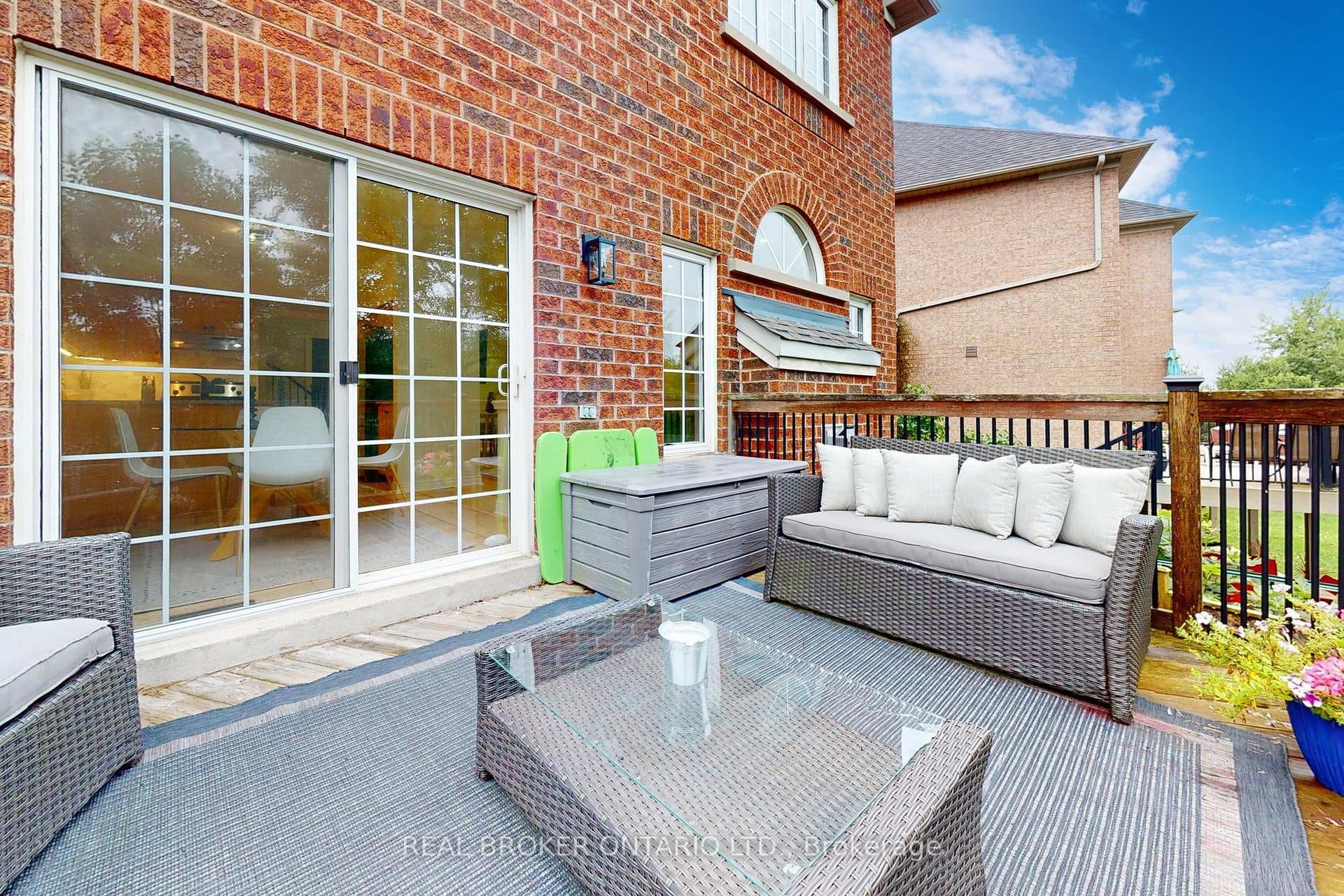 818 Walsh Court photo 37