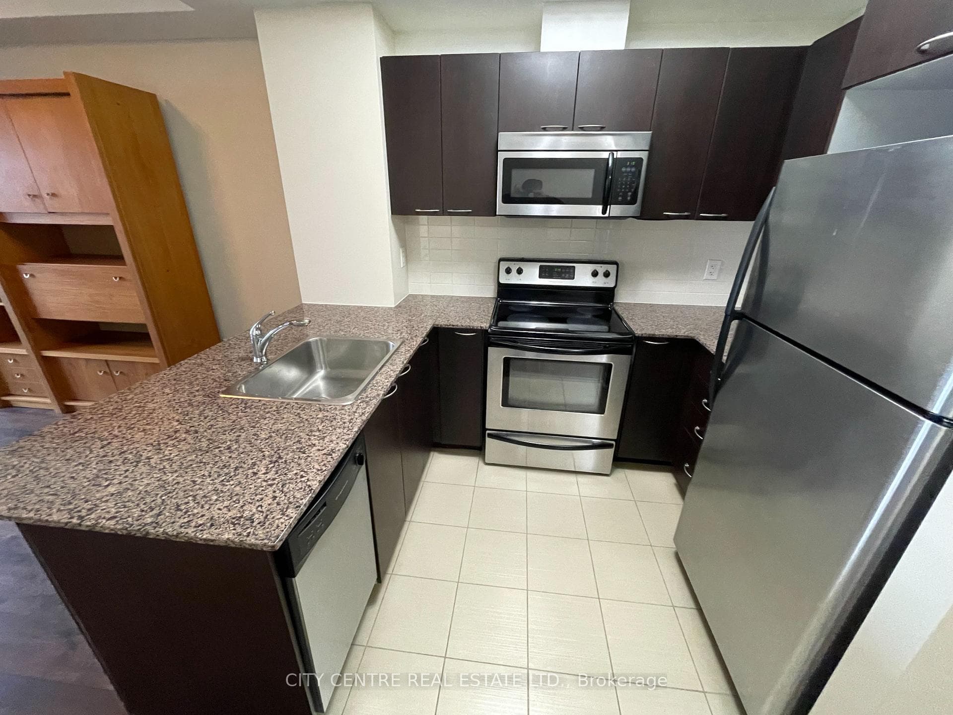 385 Prince Of Wales Drive Unit 618 photo 6