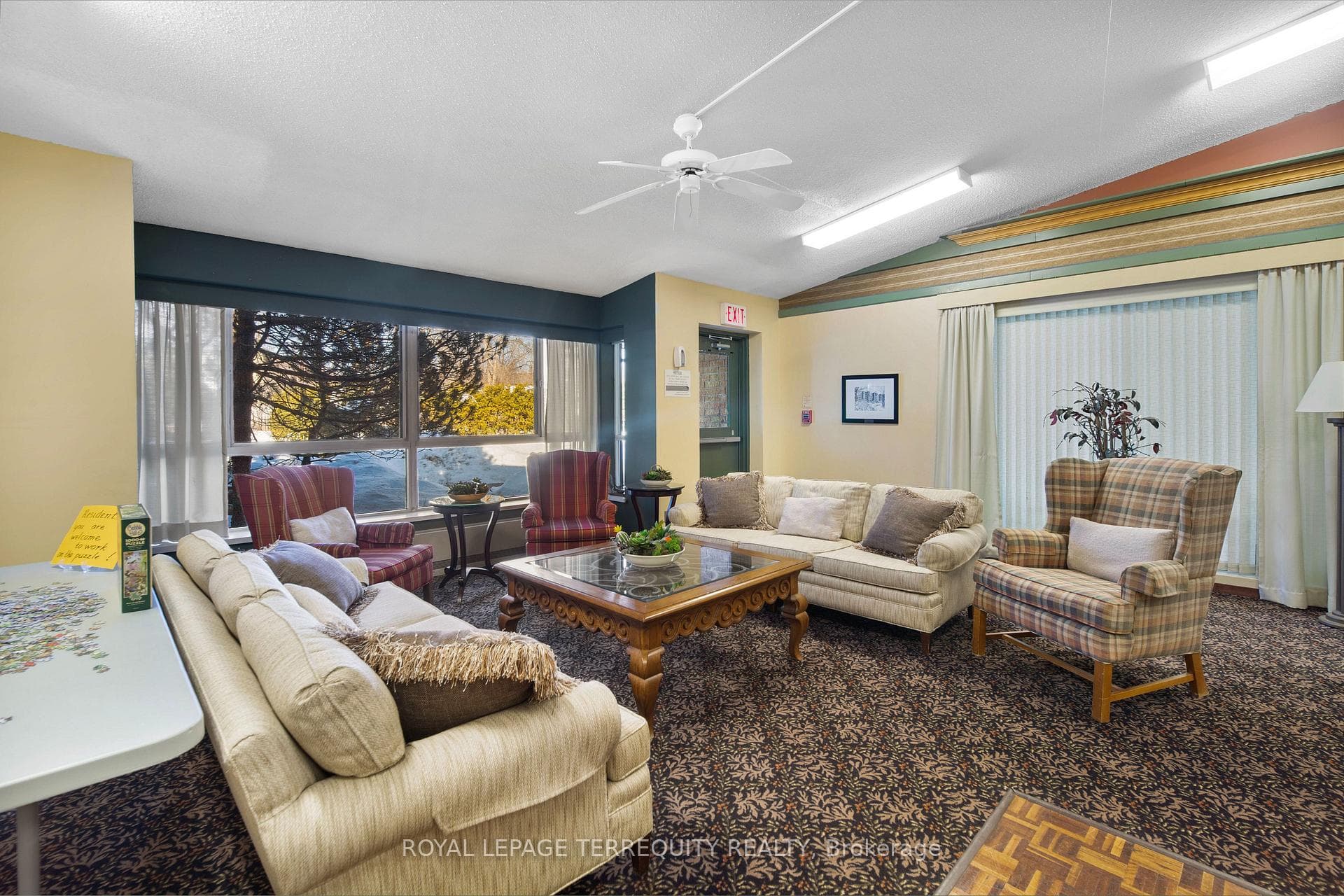 155 Timmins Street Unit 112 photo 30