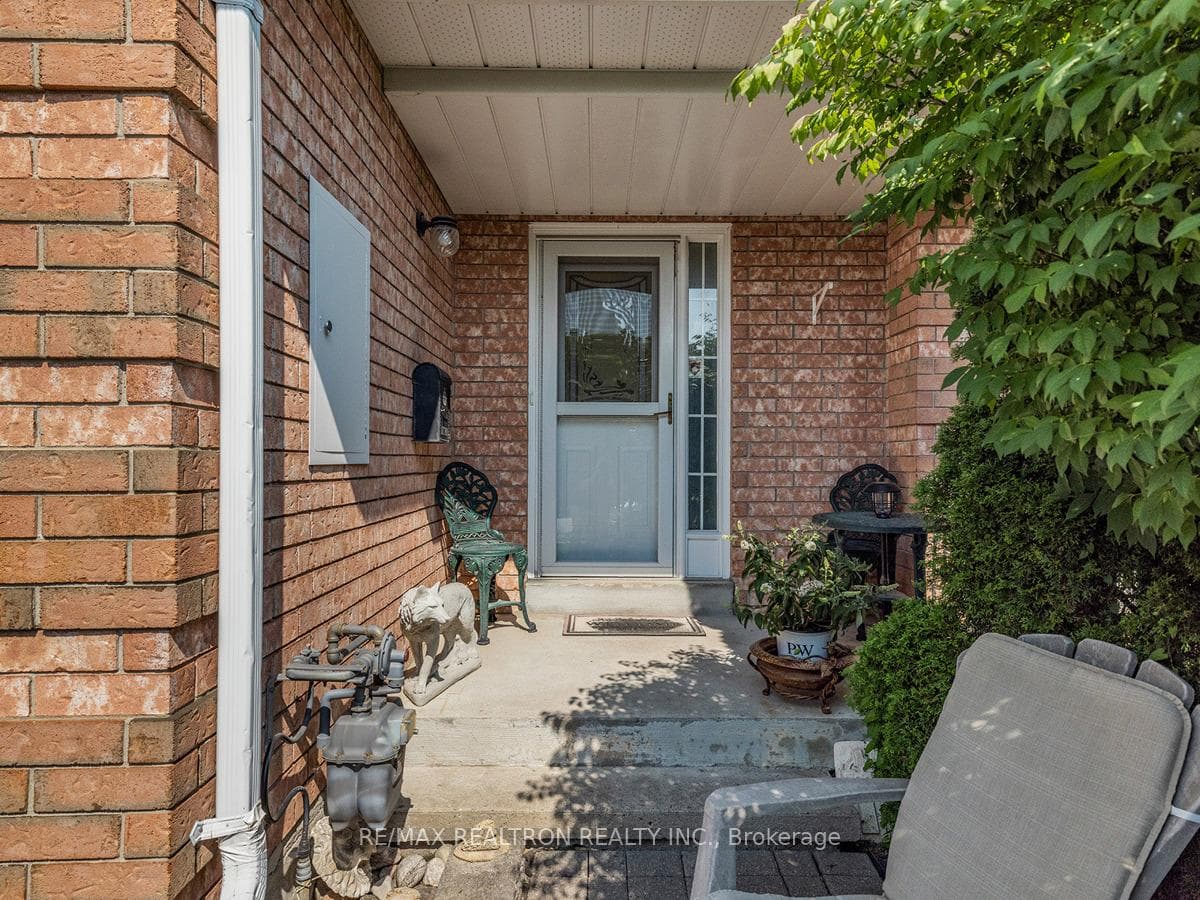 213 Park Drive photo 3