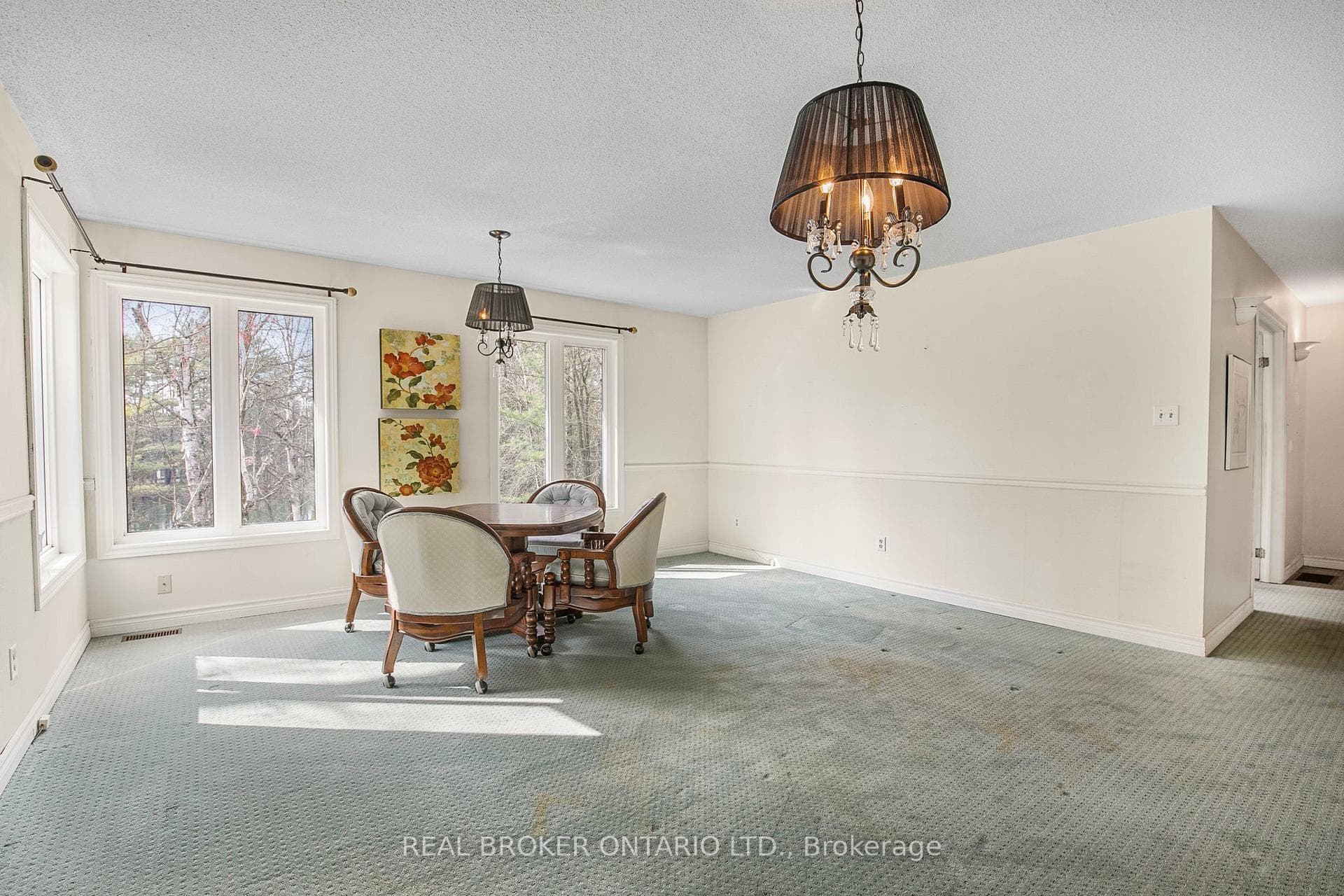 7906 Pineridge Road photo 21