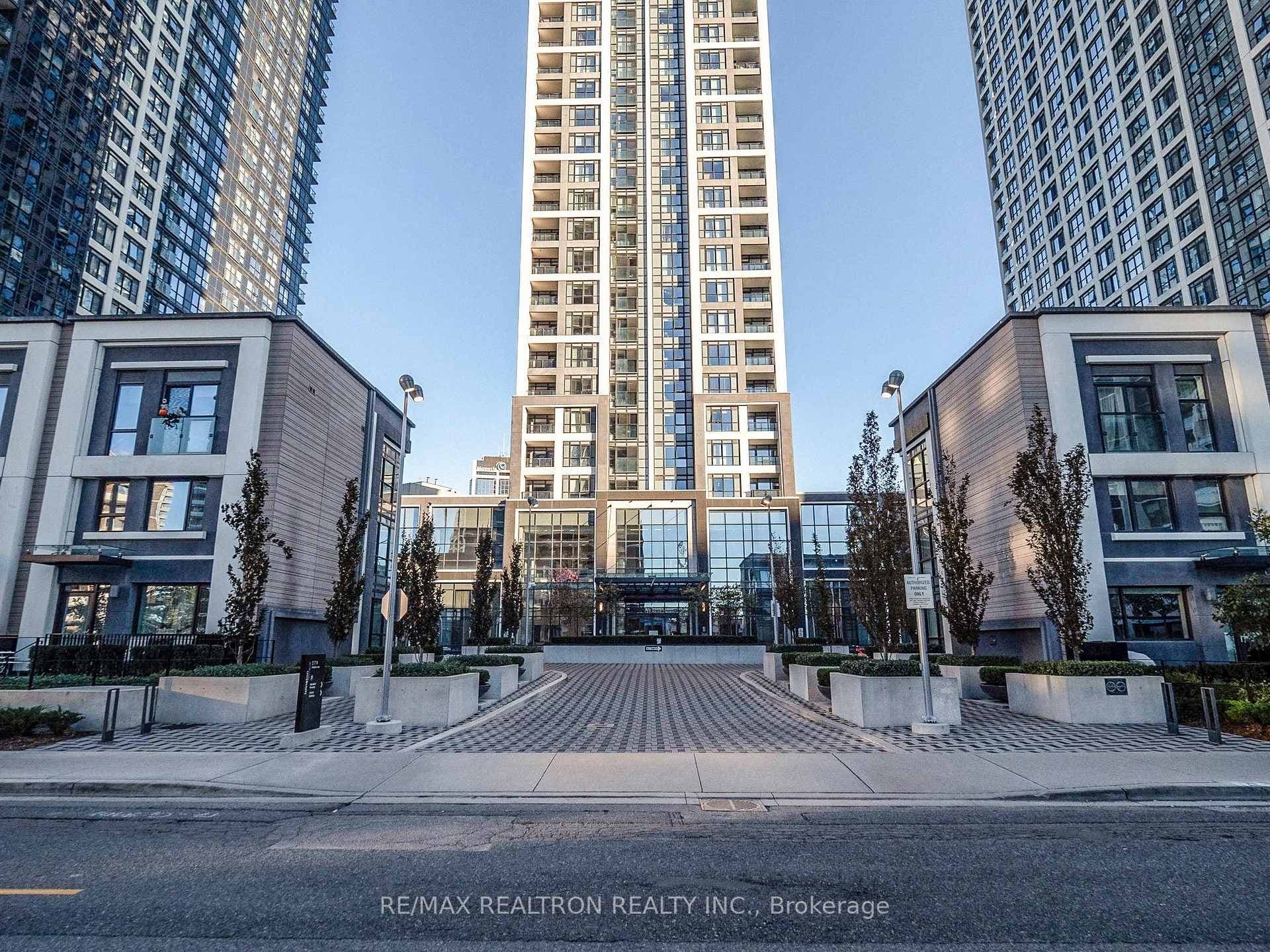 7 Mabelle Avenue Unit 3402 photo 2